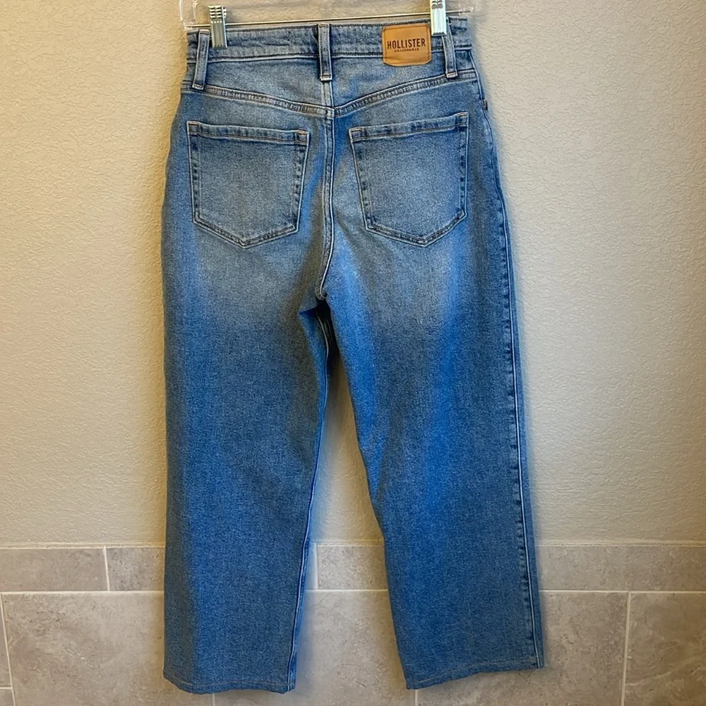 Hollister Ultra High Rise Dad Jean with vintage stretch